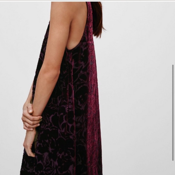 ARITZIA WILFRED VELVET TROMPETTE DRESS BLACK - Picture 5 of 8